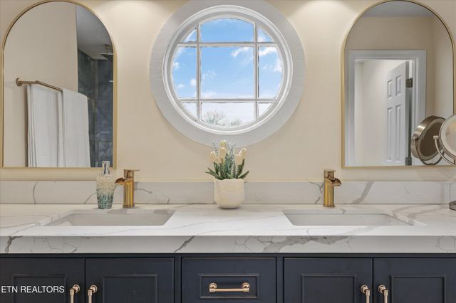 7113 Cheshire Drive, Knoxville, TN 37919