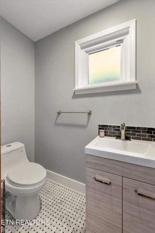 7113 Cheshire Drive, Knoxville, TN 37919