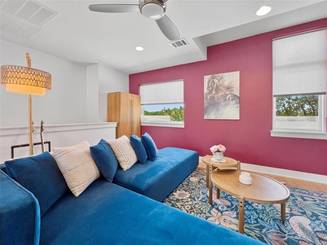 2118 Brackenridge ST 2, Austin, TX 78704