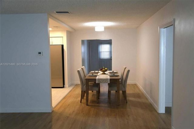 4233 Washington St, Hollywood, FL 33021