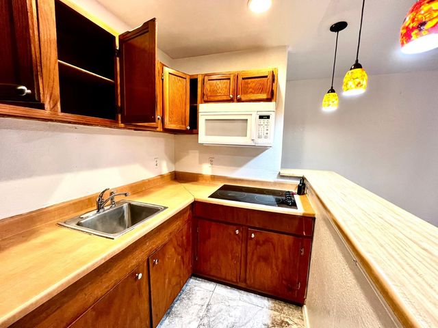 9839 Walnut Street 305, Dallas, TX 75243