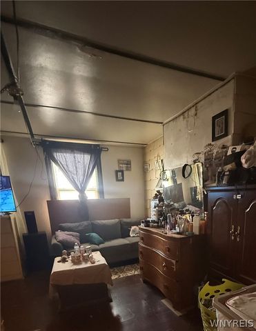 285 Chapel Street, Lockport City, NY 14094