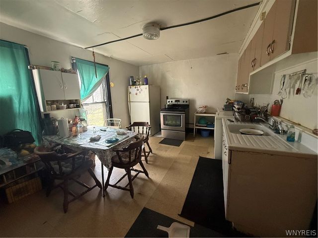 285 Chapel Street, Lockport City, NY 14094