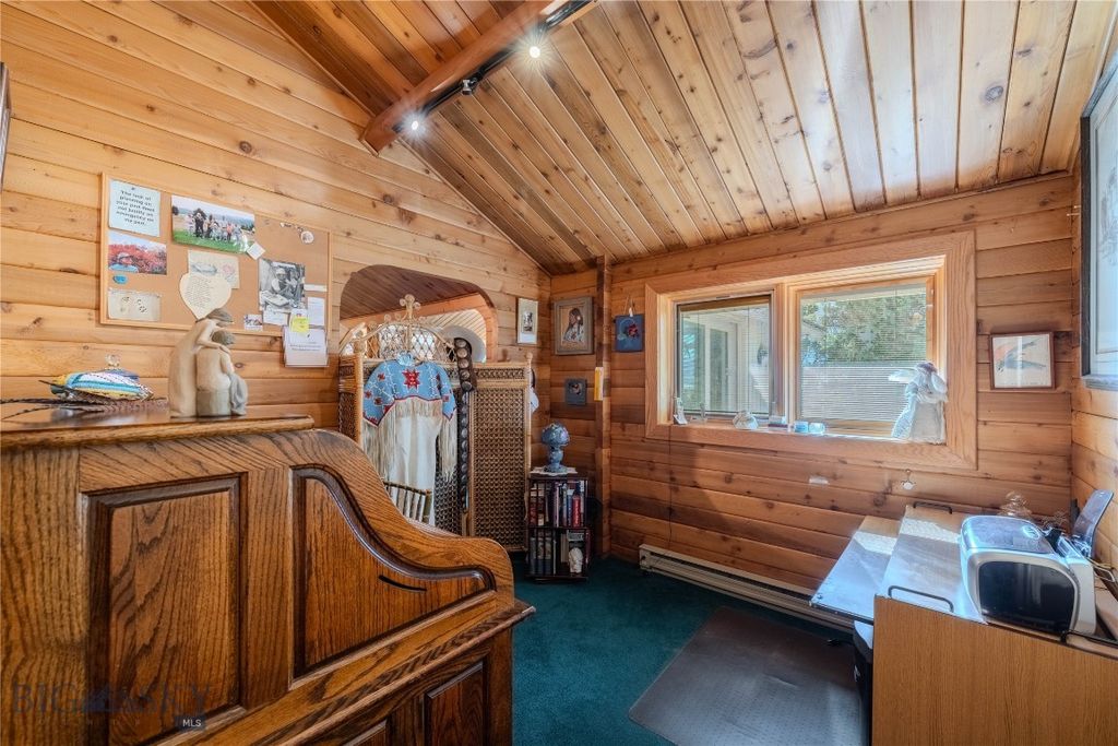 170 Loop Lane, West Yellowstone, MT 59758 photo 13