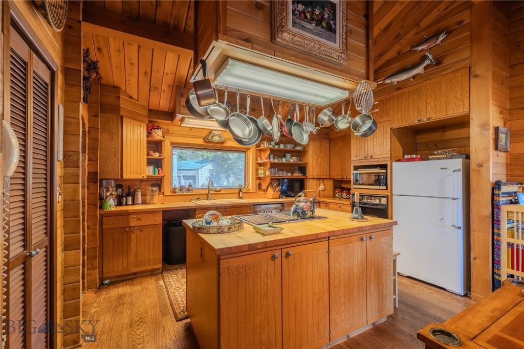 170 Loop Lane, West Yellowstone, MT 59758 photo 30