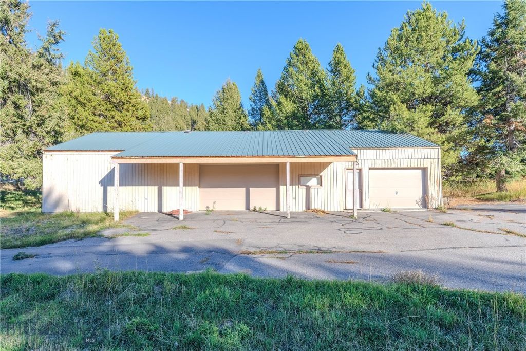 170 Loop Lane, West Yellowstone, MT 59758 photo 46