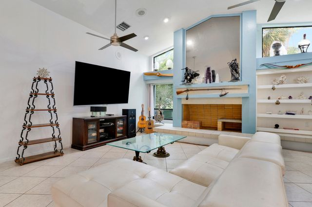 13362 La Mirada Circle, Wellington, FL 33414