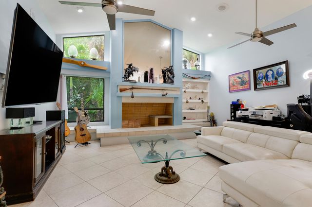 13362 La Mirada Circle, Wellington, FL 33414