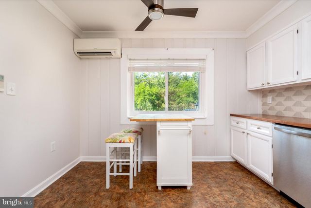 2033 SHORE DR, Edgewater, MD 21037