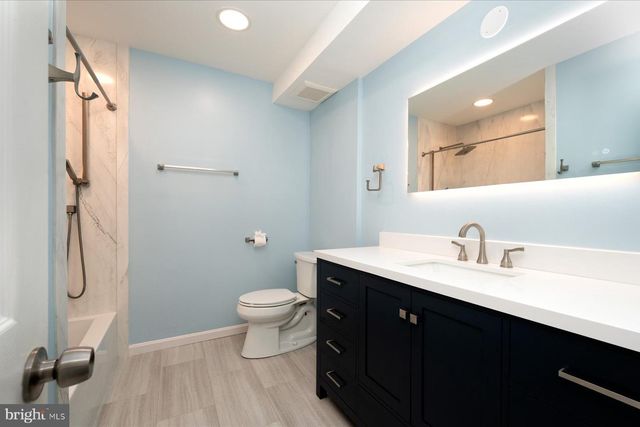 2033 SHORE DR, Edgewater, MD 21037