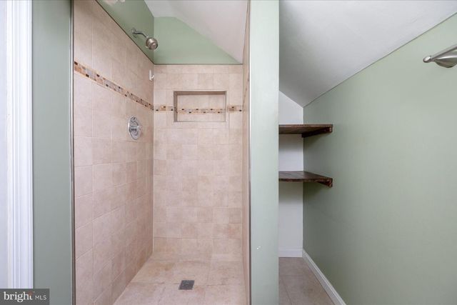 2033 SHORE DR, Edgewater, MD 21037