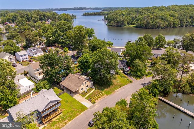 2033 SHORE DR, Edgewater, MD 21037