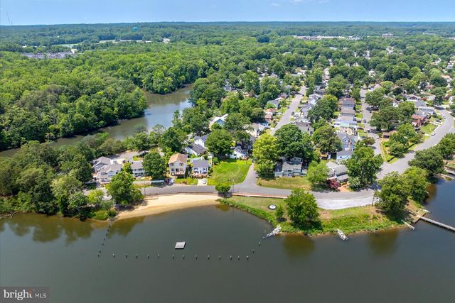 2033 SHORE DR, Edgewater, MD 21037