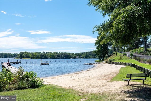 2033 SHORE DR, Edgewater, MD 21037