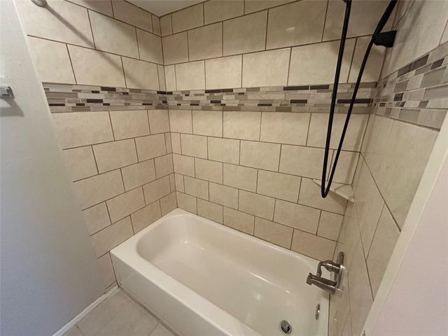 14911 Wunderlich Drive 412, Houston, TX 77069