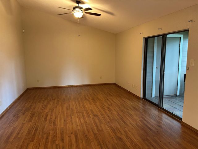 14911 Wunderlich Drive 412, Houston, TX 77069