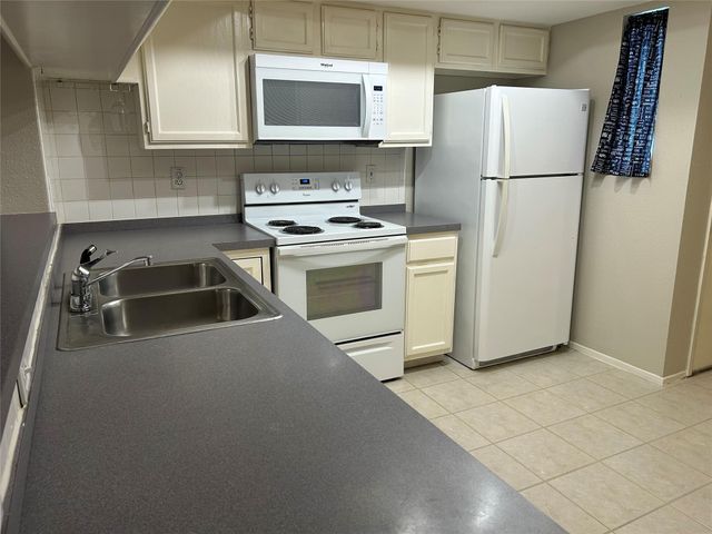 14911 Wunderlich Drive 412, Houston, TX 77069