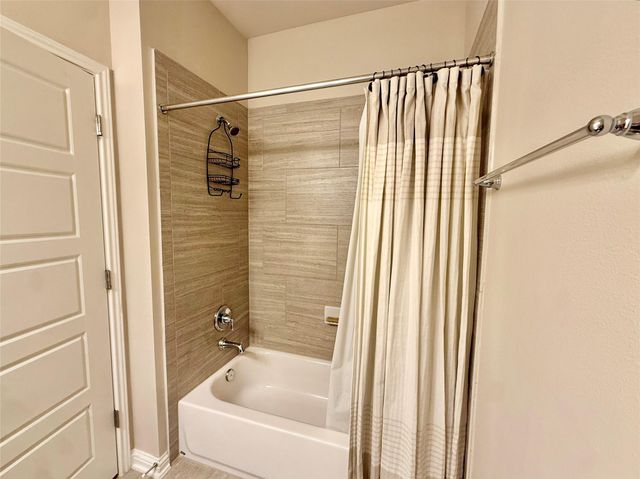 6814 E Riverside DR 73, Austin, TX 78741