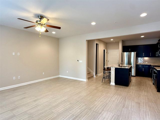 6814 E Riverside DR 73, Austin, TX 78741