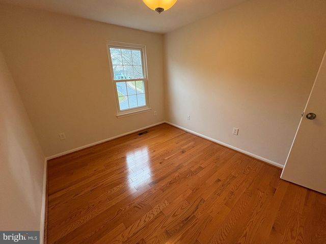 19442 SANDY LAKE DR, Gaithersburg, MD 20879