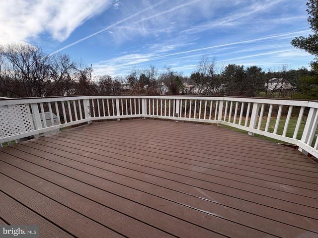 19442 SANDY LAKE DR, Gaithersburg, MD 20879