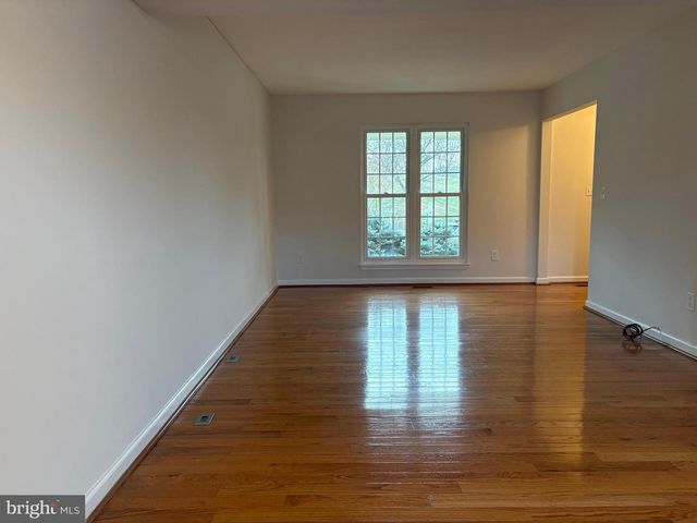 19442 SANDY LAKE DR, Gaithersburg, MD 20879