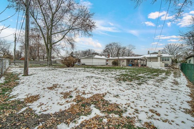 8017 Madison Avenue, Munster, IN 46321