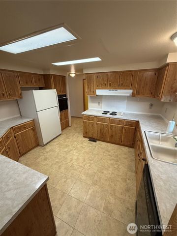 1111 Archwood Drive SW #255, Olympia, WA 98502