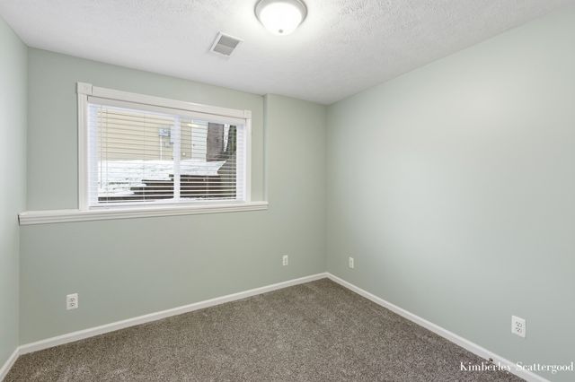 2179 Drew Drive NE, Belmont, MI 49306