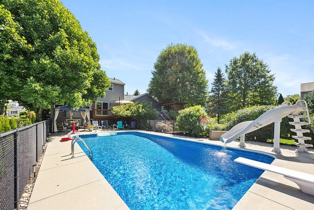 2179 Drew Drive NE, Belmont, MI 49306