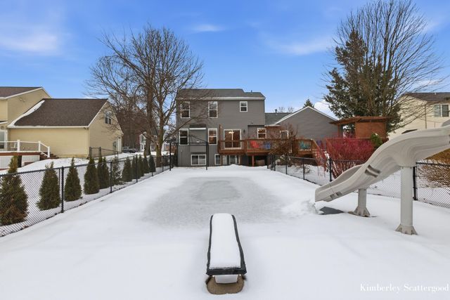 2179 Drew Drive NE, Belmont, MI 49306