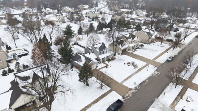 2179 Drew Drive NE, Belmont, MI 49306
