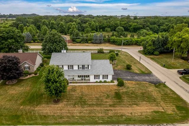 691 STONEMINT Drive, Roscoe, IL 61073