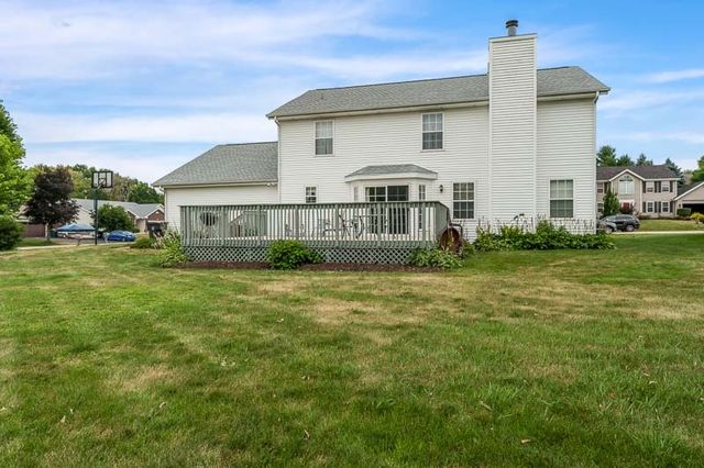 691 STONEMINT Drive, Roscoe, IL 61073