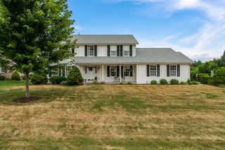691 STONEMINT Drive, Roscoe, IL 61073