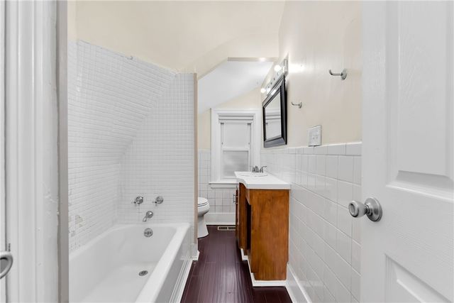 72 Courtland Street, Providence, RI 02909