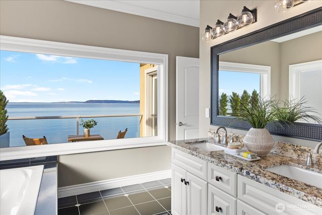 17134 Talbot Road, Edmonds, WA 98026