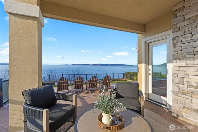 17134 Talbot Road, Edmonds, WA 98026