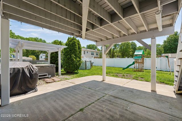 21 Cherry Bend Drive N, Howell, NJ 07731