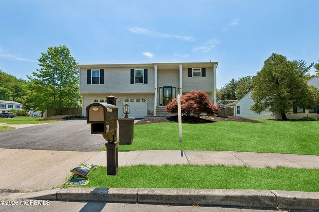 21 Cherry Bend Drive N, Howell, NJ 07731