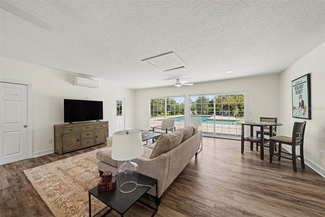 37403 CHURCH AVENUE, Dade City, FL 33525