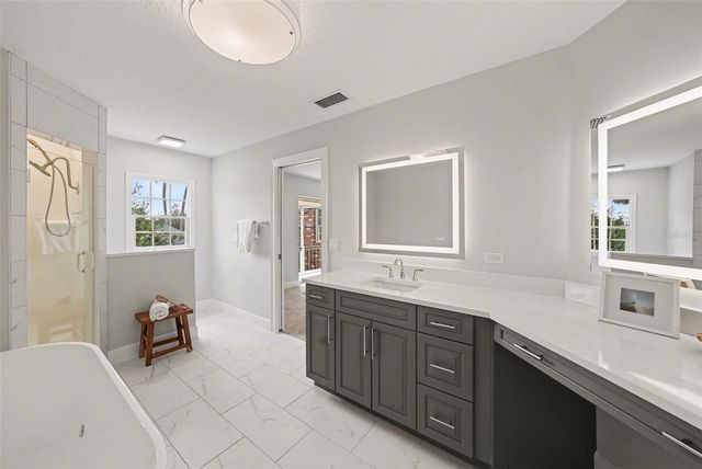 37403 CHURCH AVENUE, Dade City, FL 33525