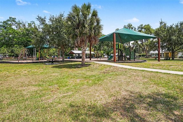 37403 CHURCH AVENUE, Dade City, FL 33525