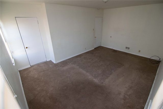 238 Fleet St, Braddock, PA 15104