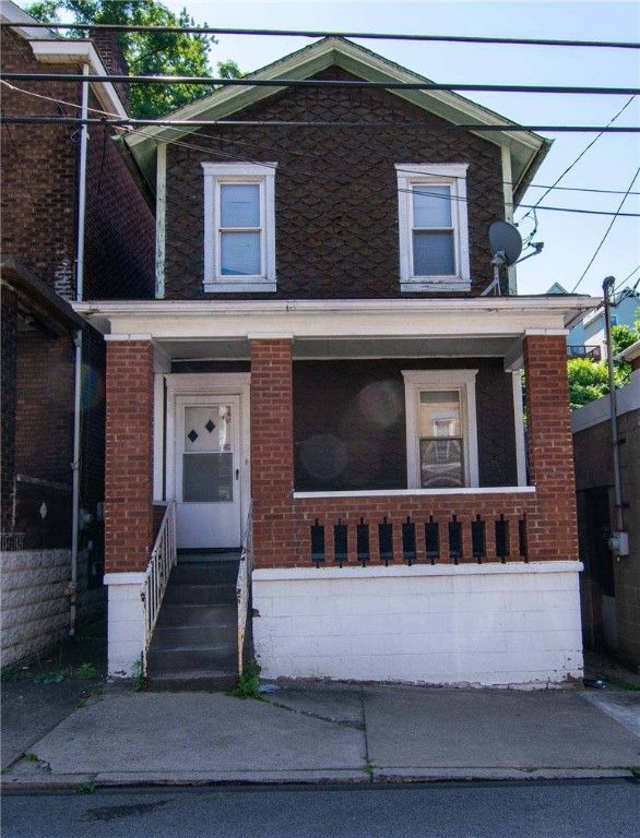 238 Fleet St, Braddock, PA 15104
