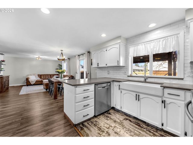 11800 Ne 29TH St, Vancouver, WA 98682