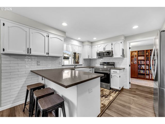 11800 Ne 29TH St, Vancouver, WA 98682