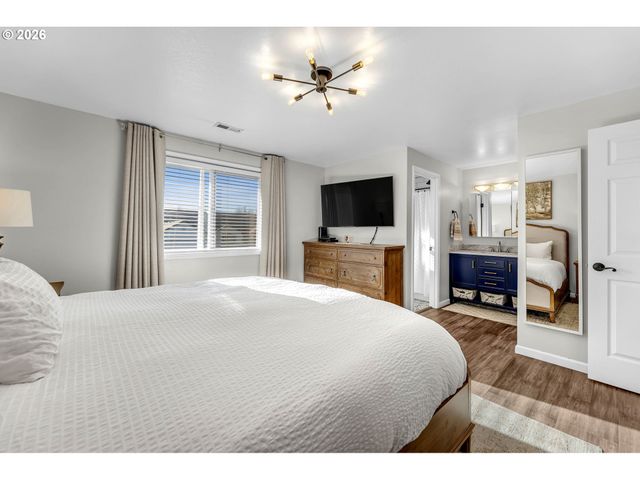 11800 Ne 29TH St, Vancouver, WA 98682