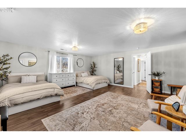 11800 Ne 29TH St, Vancouver, WA 98682