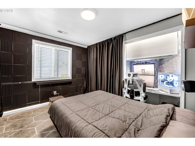 11800 Ne 29TH St, Vancouver, WA 98682